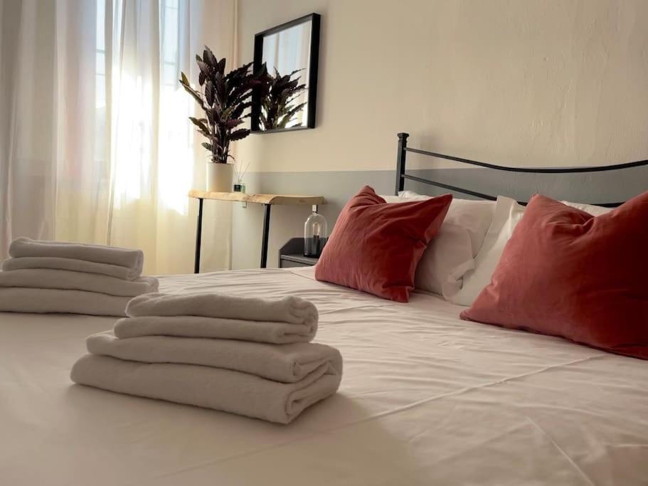 2-Bedroom Flat In The Heart Of Bergamo City Centre מראה חיצוני תמונה