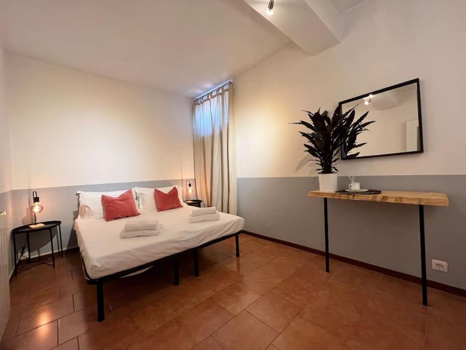 2-Bedroom Flat In The Heart Of Bergamo City Centre מראה חיצוני תמונה